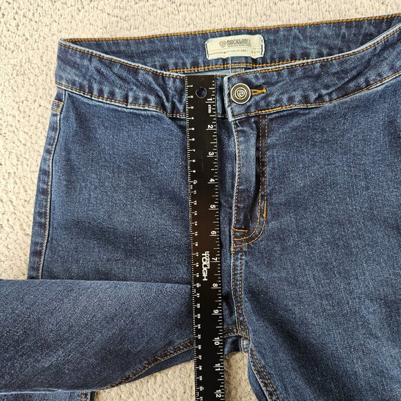 Rock & Roll Cowgirl Jeans Women 26x32 (28x31) Blue Bargain Button Flare Wide Leg - Picture 9 of 16